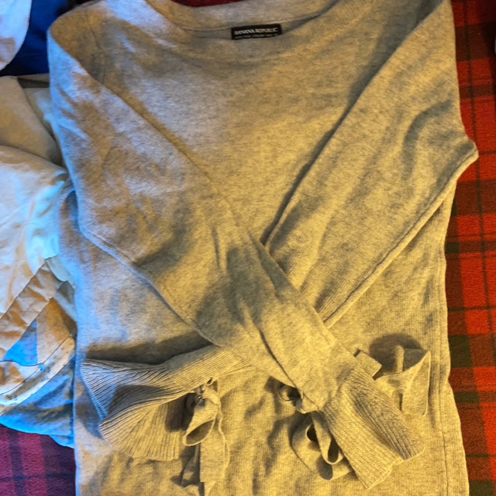 Banana republic sweater with flared wrist